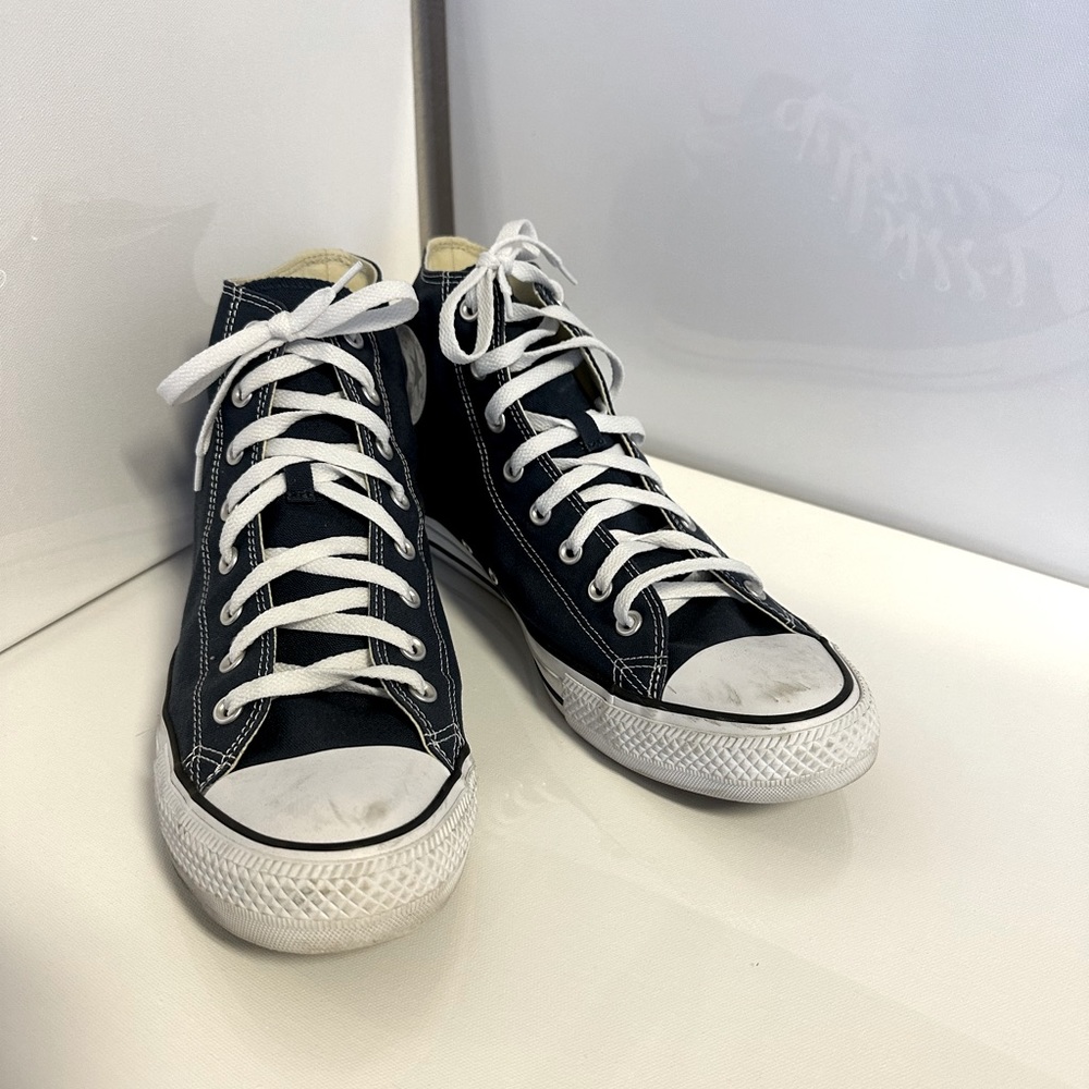 Navy High Top Converse Men’s 13 Women’s 15